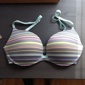Victoria's Secret plunge bra, size 32D